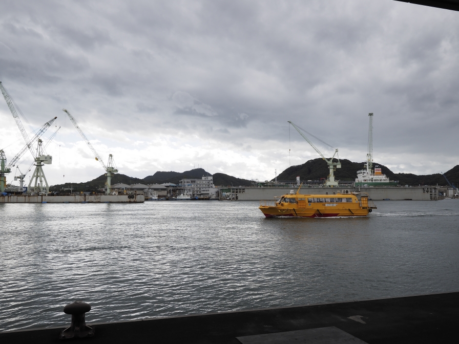 尾道港に高速艇シトラス入港