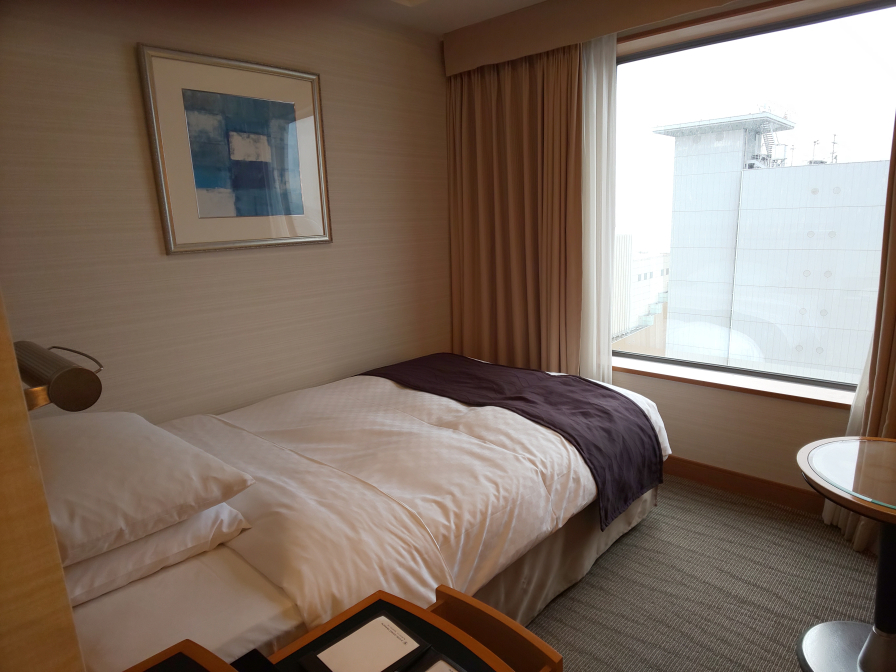 JRホテルクレメント高松の部屋の様子