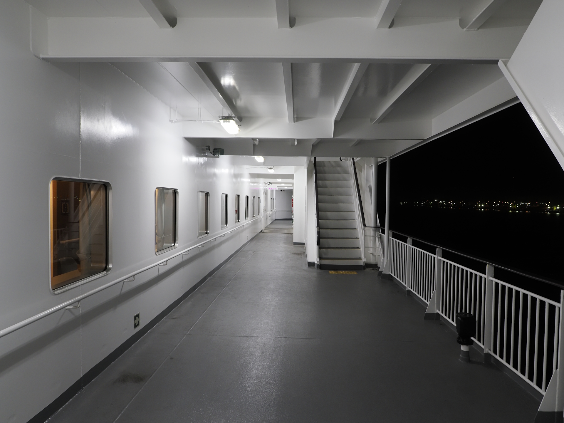 シルバーフェリー・シルバーティアラ